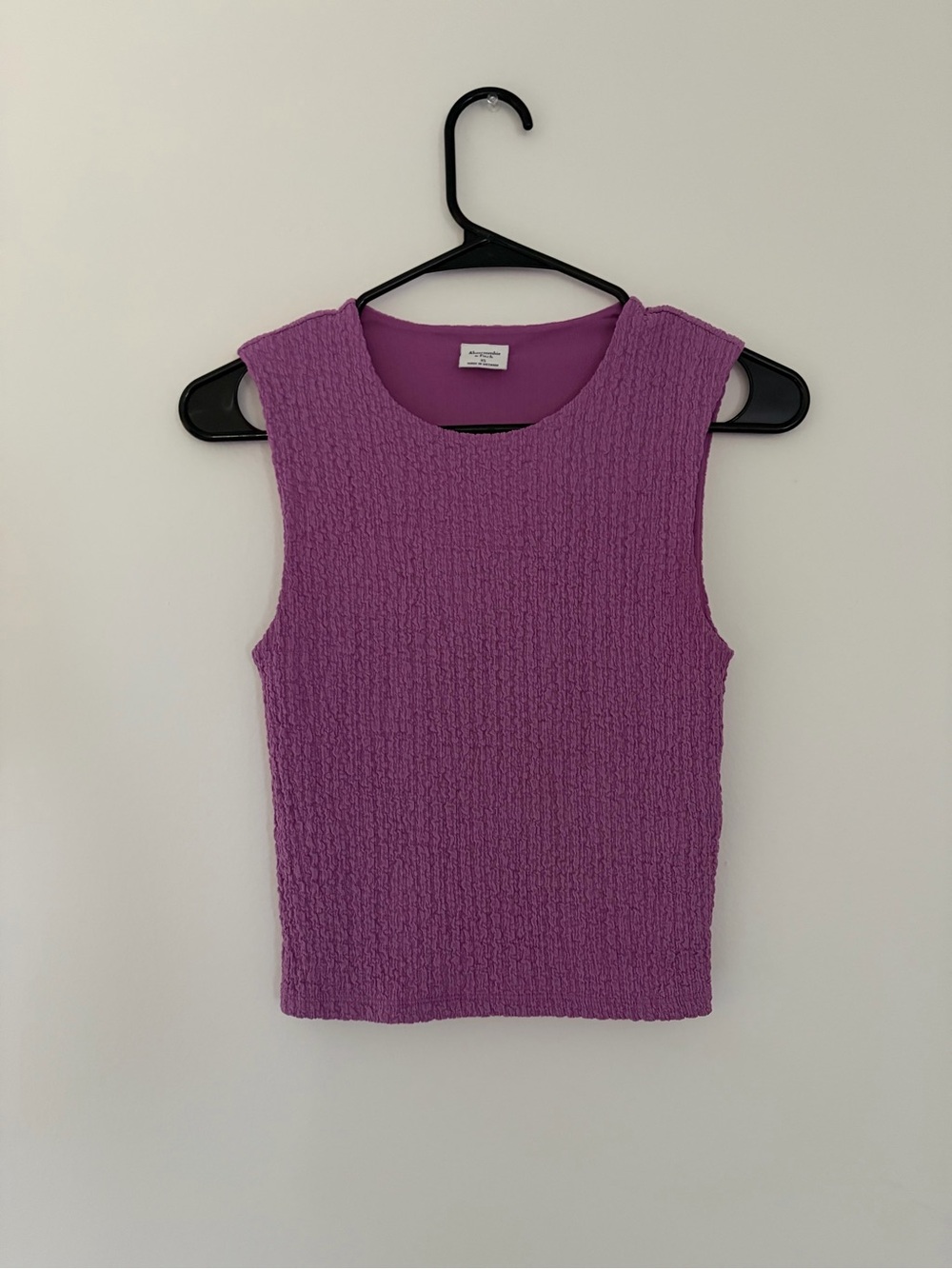 Abercrombie & Fitch Sleeveless Popcorn Textured Tank in Purple